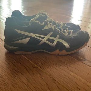 Upcourt 4 ASICS Women’s Volleyball Shoes